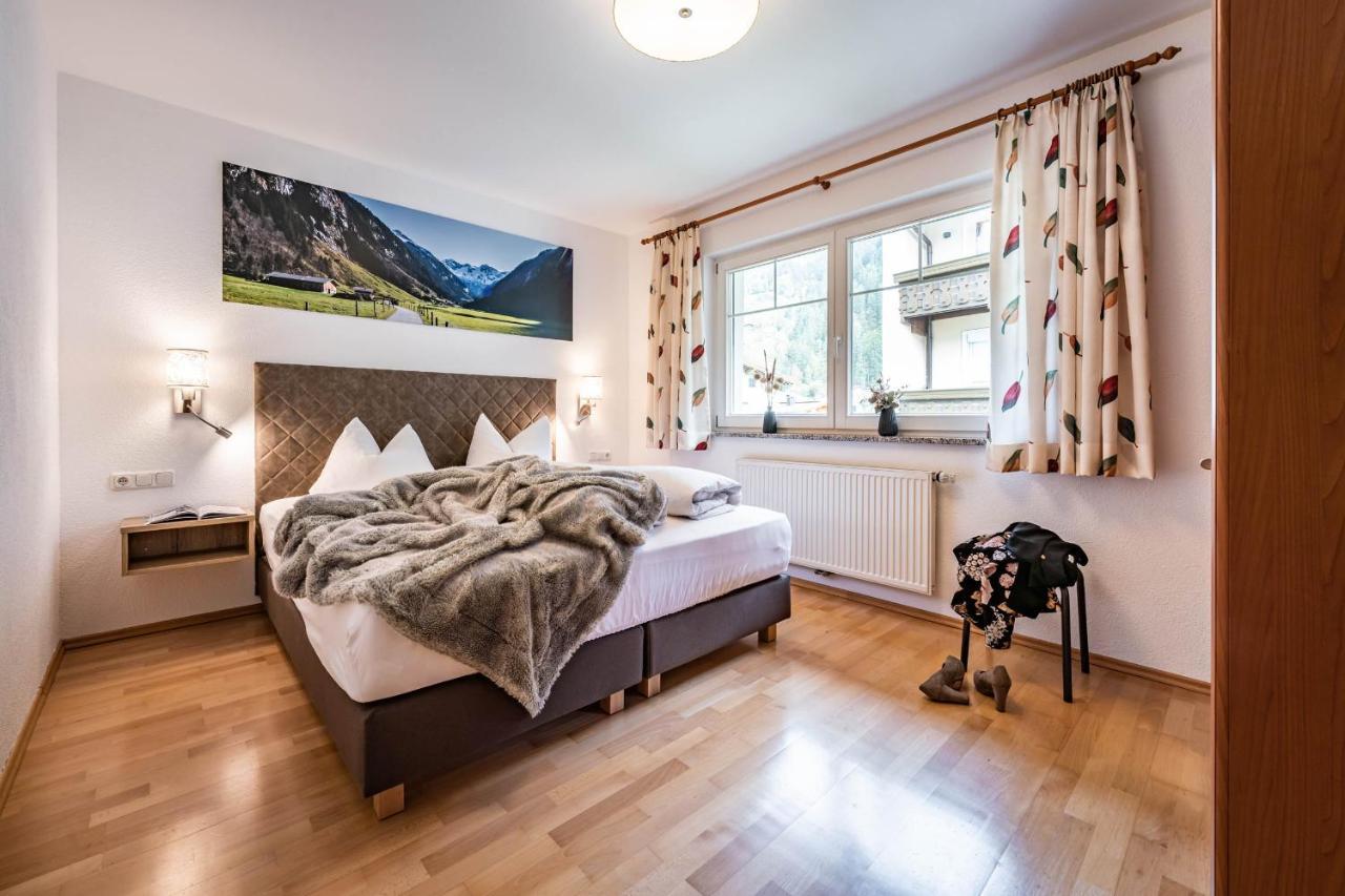 Gaestehaus Wiesengrund & Apart Sporer Mayrhofen Exterior foto